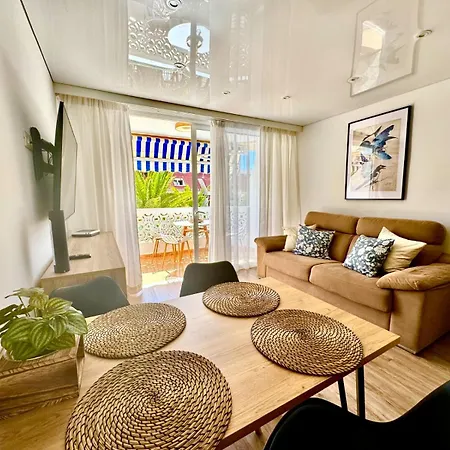 Bluebird Luxury In Americas Apartmán